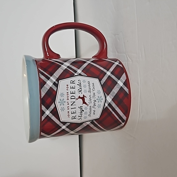 Design Pac Christmas Mug Oversized Red Grey White Plaid Pattern. Pre-owned - Picture 1 of 5
